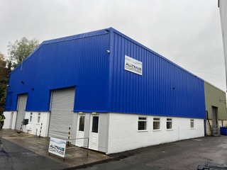 2_IRGWo9EQcCA7OYZ6pMlywbdo-deEb25w